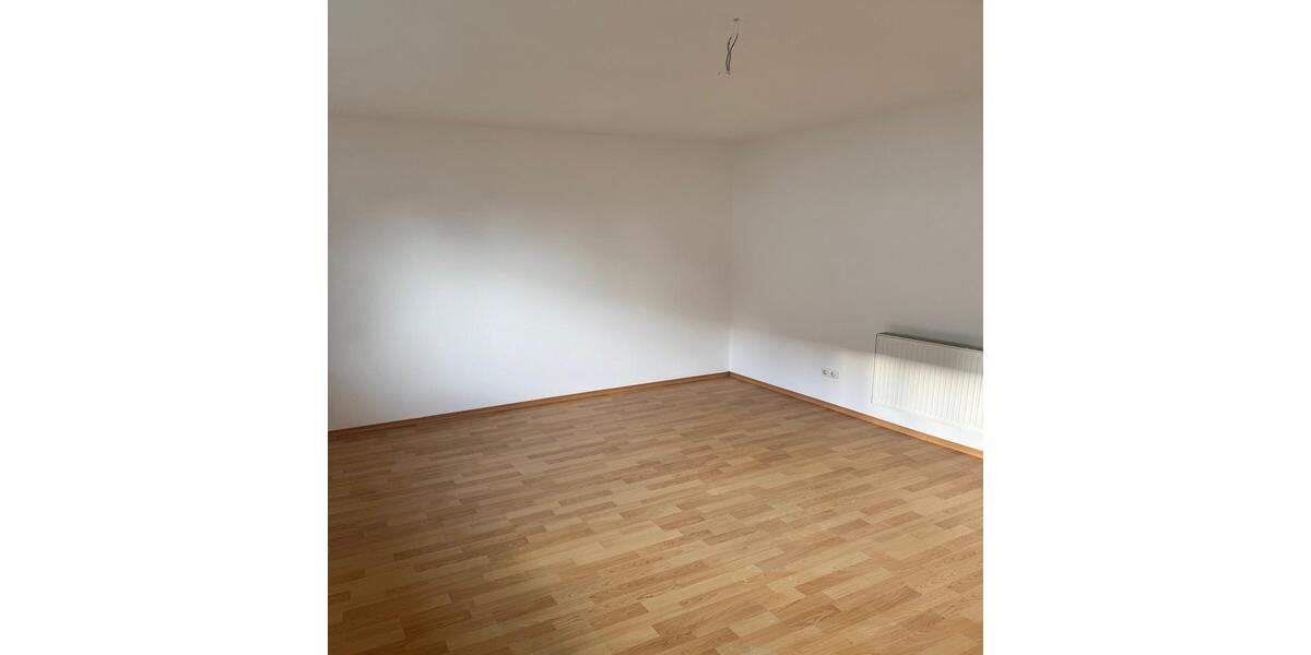 Etagenwohnung Dillingen an der Donau - 4 Zimmer, 105 m&sup2;, 945&euro; | Angebot:26234261