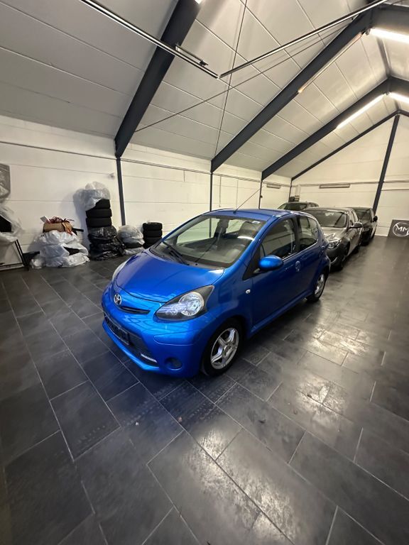 Toyota Aygo (X) 165.851 km 3.499 € Hamminkeln 46499