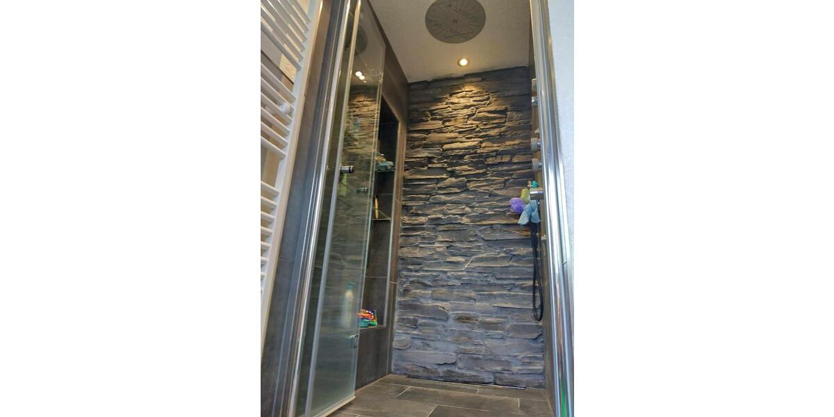 Reihenhaus Springe - 7 Zimmer, 200 m&sup2;, 1.950&euro; | Angebot:25269580