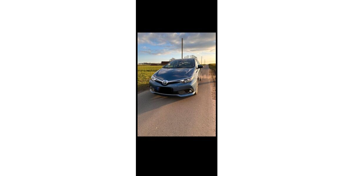 Toyota Auris 93.000 km 13.200 &euro; Westerkappeln 49492