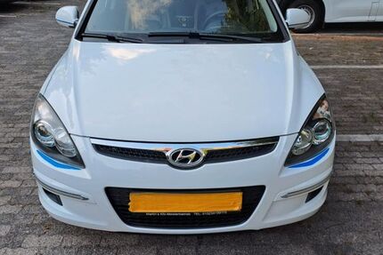Hyundai i30 125.000 km 3.700 &euro; Hamburg 22549