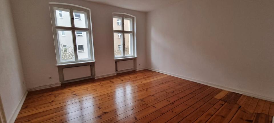 Etagenwohnung Neuruppin - 4 Zimmer, 120 m&sup2;, 1.080&euro; | Angebot:26190403