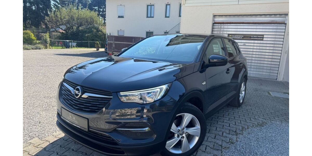 Opel Grandland (X) 93.000 km 7.990 &euro; Bad Aibling 83043