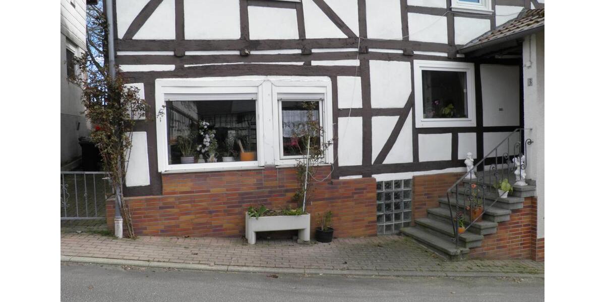 Einfamilienhaus Felsberg - 1 Zimmer, 260 m&sup2;, 85.000&euro; | Angebot:27006061