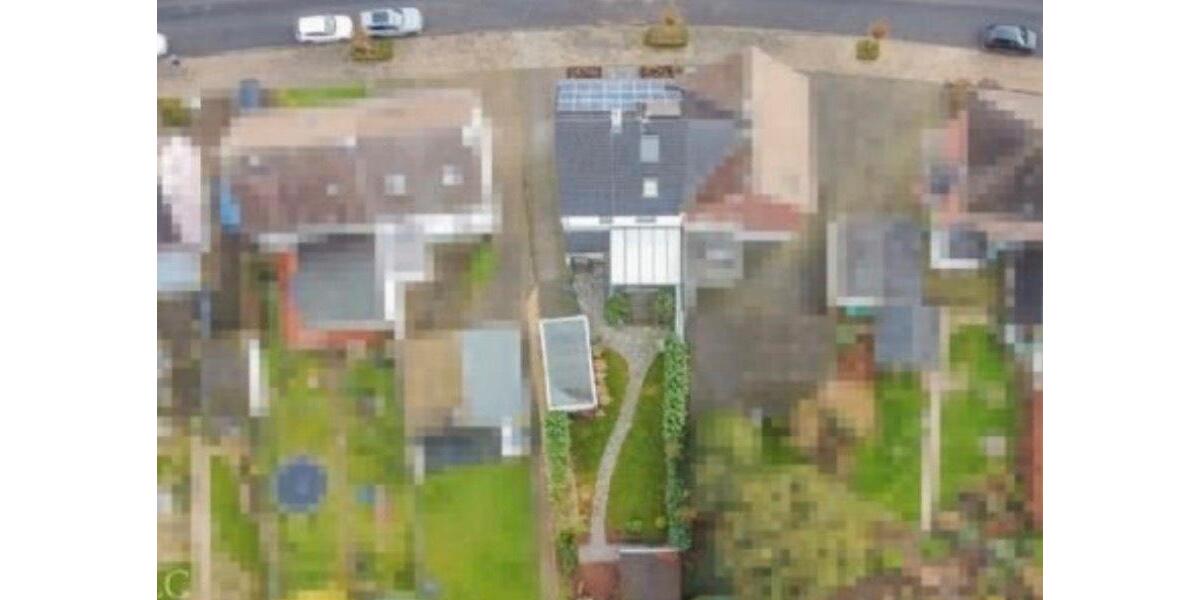 Gepflegtes Einfamilienhaus 135m2 mit Garage + Stellplätze 5 zimmer