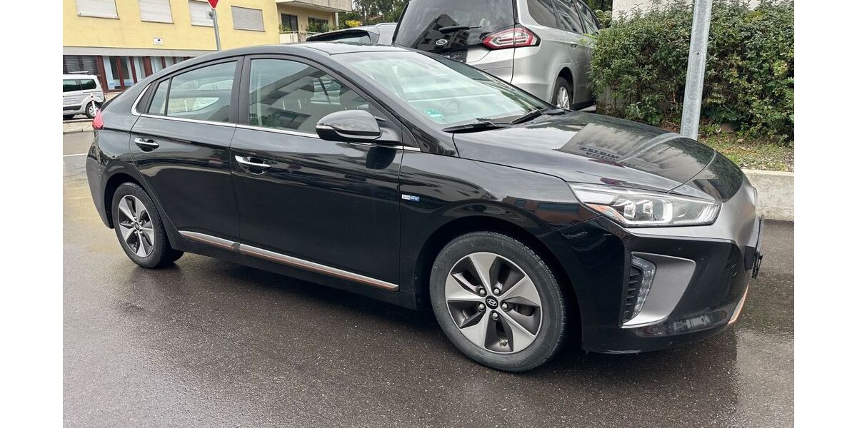 Hyundai IONIQ 61.000 km 11.999 &euro; Ditzingen 71254
