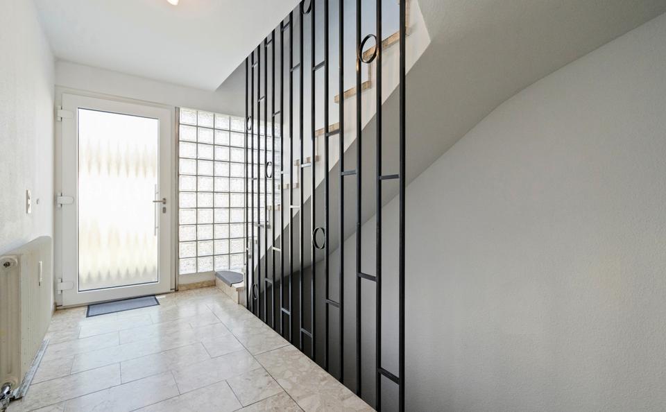 Dachgeschoßwohnung Rottenburg am Neckar - 4 Zimmer, 99 m&sup2;, 210.200&euro; | Angebot:26165703