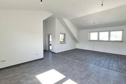 Wohnung Bad Neustadt an der Saale - 2 Zimmer, 74 m&sup2;, 780&euro; | Angebot:26399602