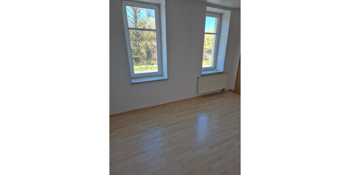 Erdgeschoßwohnung Olbernhau - 4 Zimmer, 62 m&sup2;, 450&euro; | Angebot:26380118