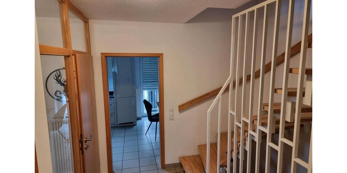 Doppelhaushälfte Straubing - 5 Zimmer, 128 m&sup2;, 1.190&euro; | Angebot:26237543