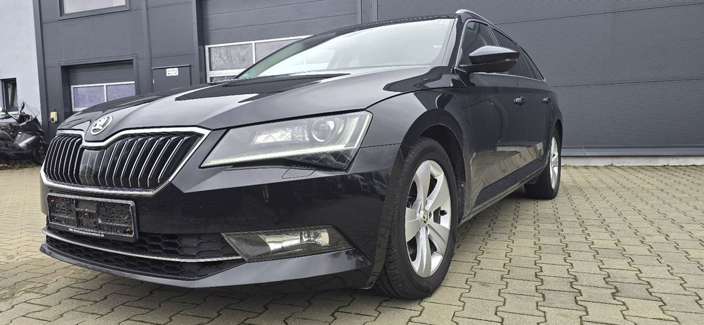 Skoda Superb 141.000 km 14.890 &euro; Augsburg 86167