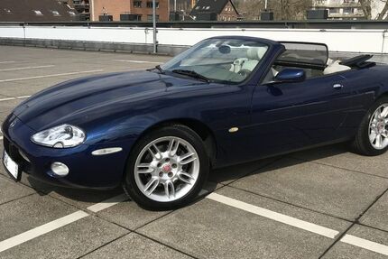 Jaguar XK8 126.000 km 15.500 &euro; Hilden 40724
