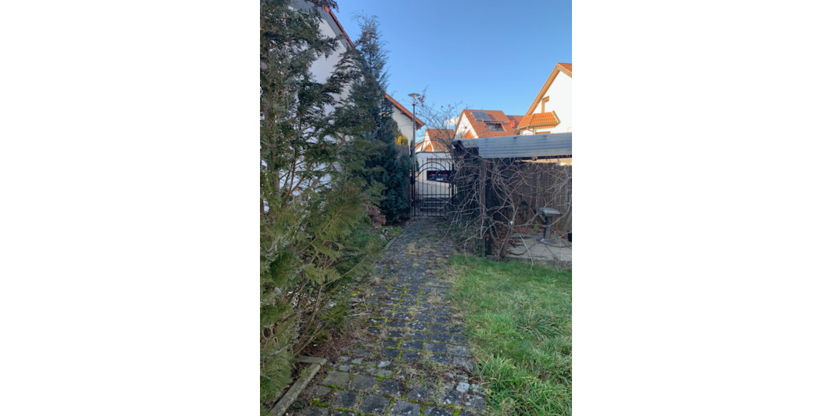 Haus statt Wohnung mieten - Renoviertes EFH mit grossem Garten 4 zimmer