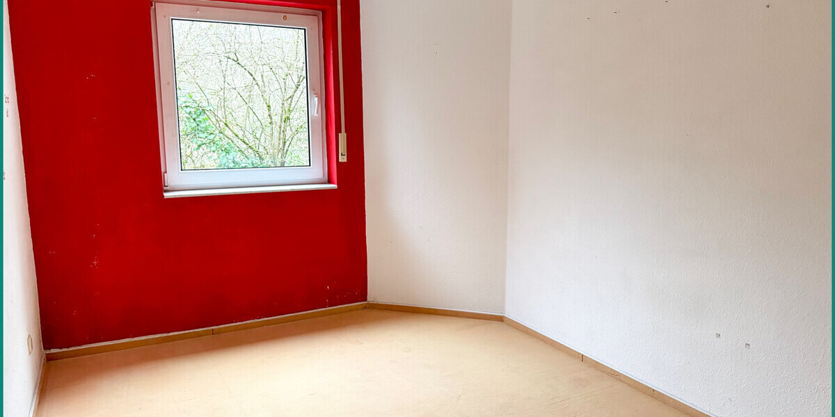 EINFAMILIENHAUS MIT EINLIEGERWOHNUNG UND GARAGE IN SCHÖNER WOHNLAGE VON RADEVORMWALD - Einfamilienhaus Radevormwald | Angebot:26560835