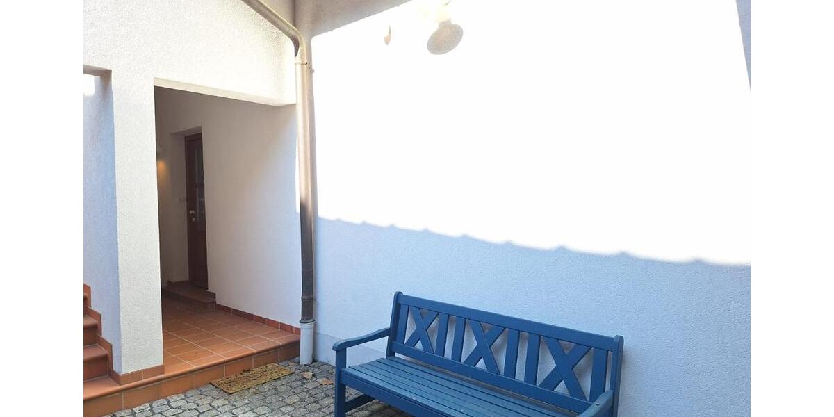 Erdgeschoßwohnung Rödental - 4 Zimmer, 104 m&sup2;, 750&euro; | Angebot:25540050