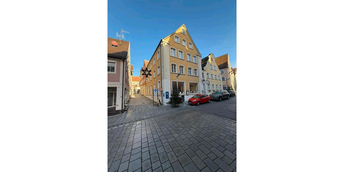 6-Zimmer-Altbauwohnung im Stadtzentrum 6 zimmer