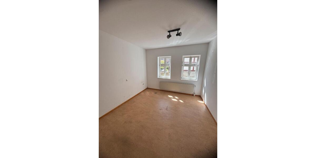 Erdgeschoßwohnung Korbach - 3 Zimmer, 81 m&sup2;, 550&euro; | Angebot:26267021
