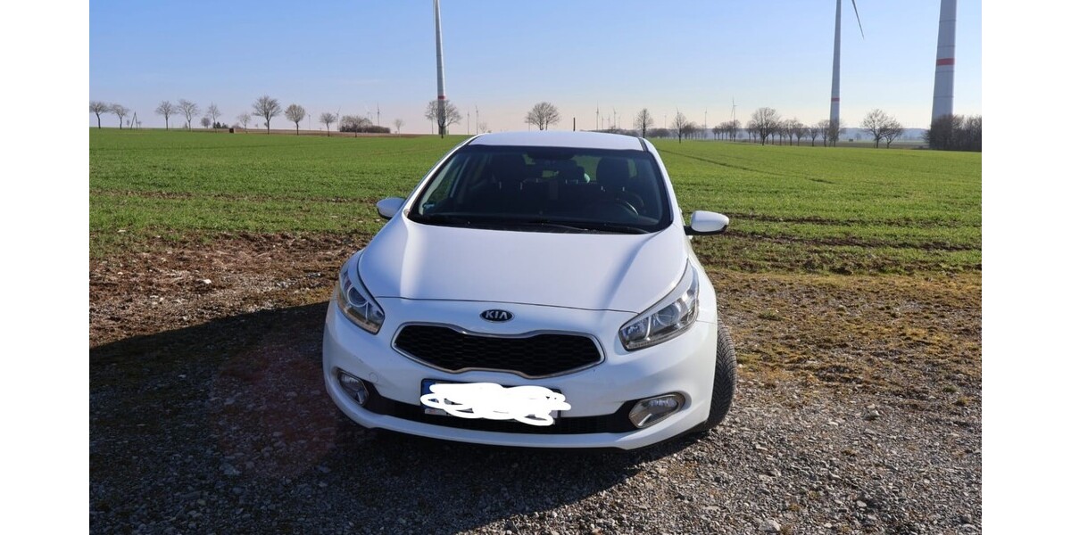 Kia ceed 201.000 km 5.099 &euro; Paderborn 33104