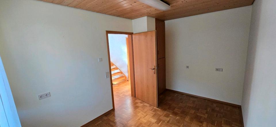 Reihenhaus Lenningen - 5 Zimmer, 120 m&sup2;, 1.210&euro; | Angebot:26137750