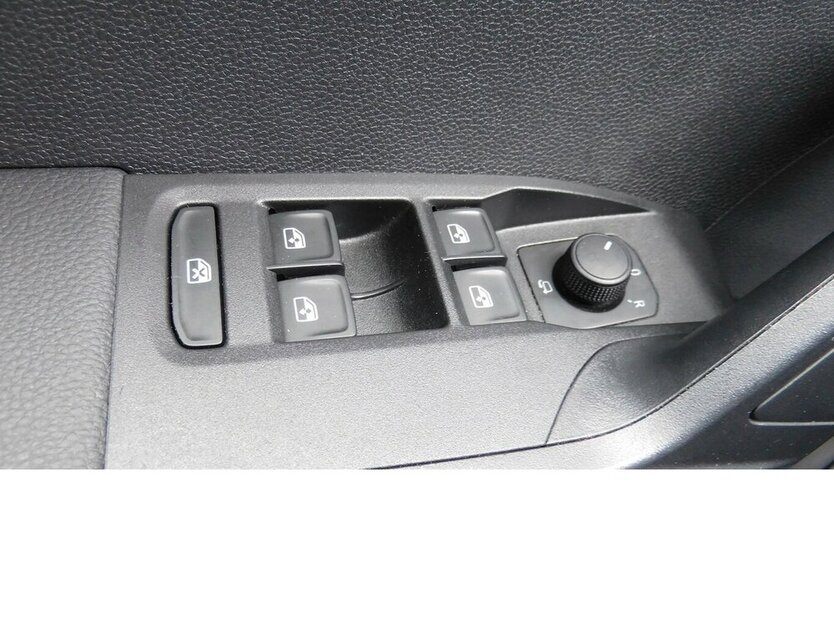 Seat Ibiza 1.0 Reverence MPI BMT 4Trg Klima Radio 18.700 km 12.990 € Vordorf 38533