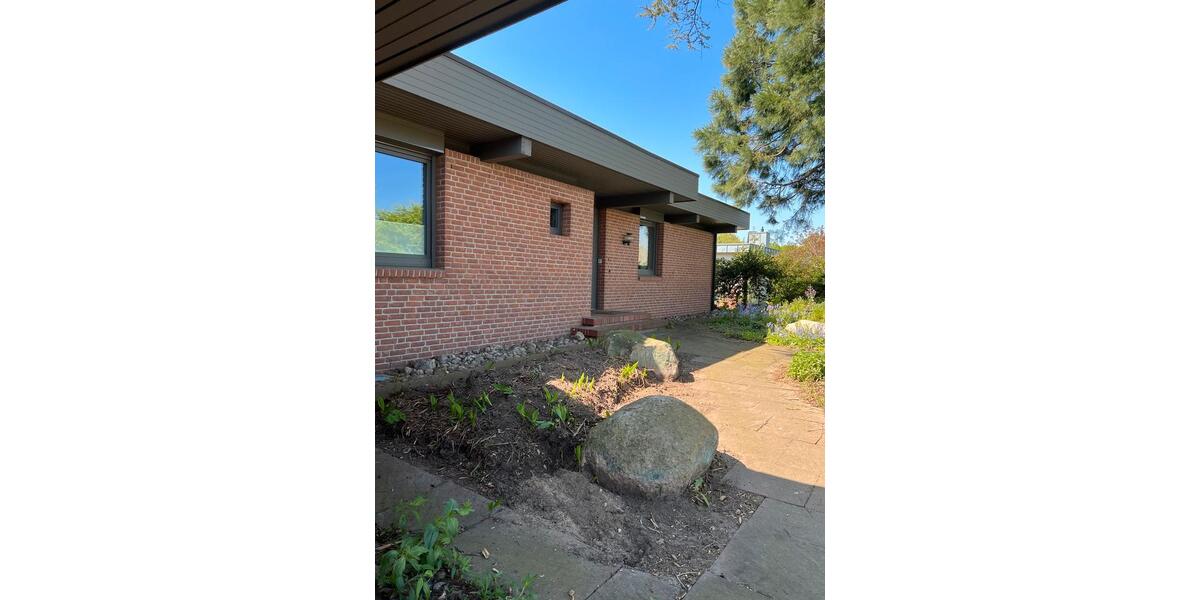 Bungalow Bad Segeberg - 5 Zimmer, 170 m&sup2;, 2.275&euro; | Angebot:26593936