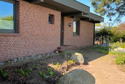 Haus Bad Segeberg - 5 Zimmer, 170 m&sup2;, 2.275&euro; | Angebot:26593936