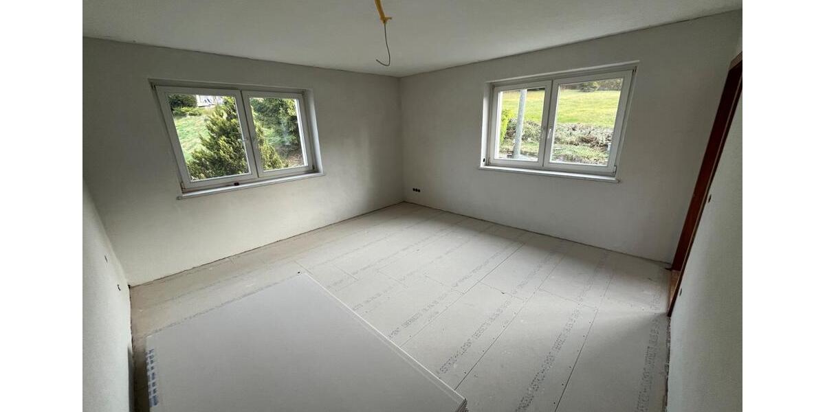 Mehrfamilienhaus, Wohnhaus Bobritzsch-Hilbersdorf Hilbersdorf - 6 Zimmer, 170 m&sup2;, 1.450&euro; | Angebot:26505151