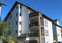 Helle Wohnung mit Balkon und Badewanne in ruhiger Lage von Neuwie
