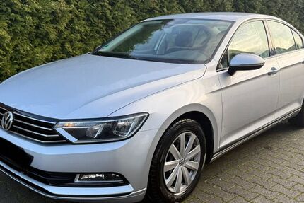 VW Passat 110.444 km 12.900 € Friedberg (Hessen) 61169