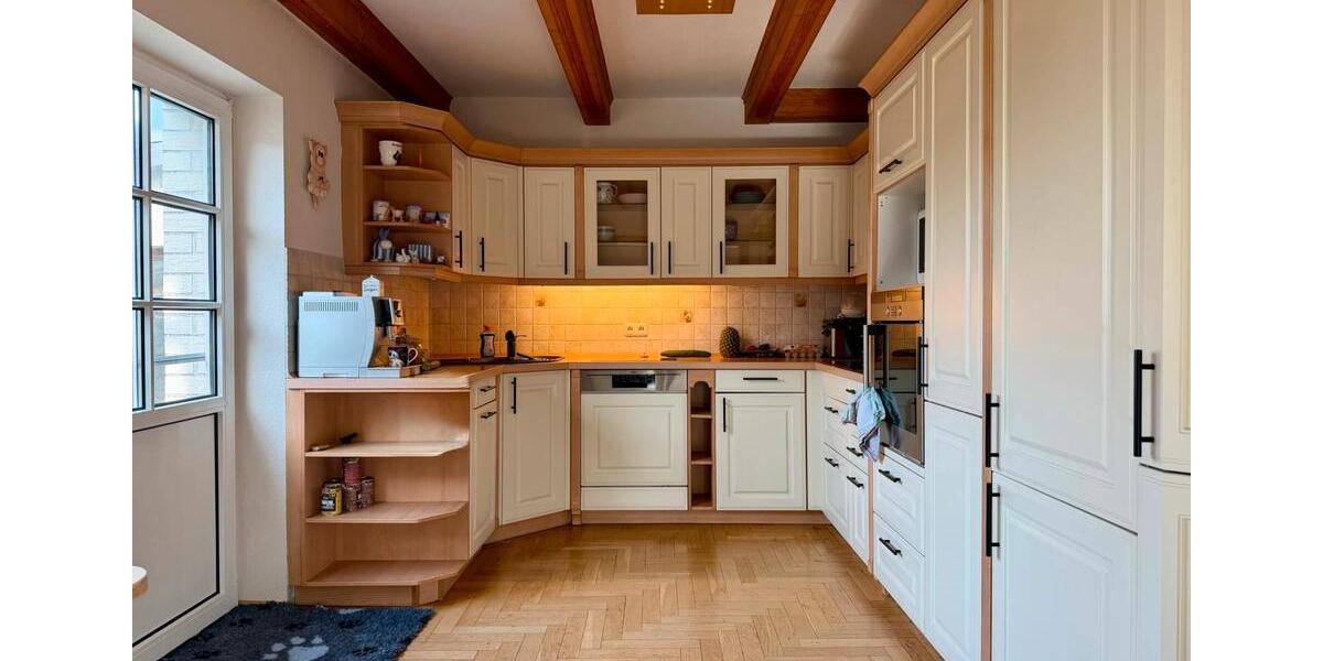 Einfamilienhaus Dorf Mecklenburg - 7 Zimmer, 272 m&sup2;, 645.000&euro; | Angebot:25759579