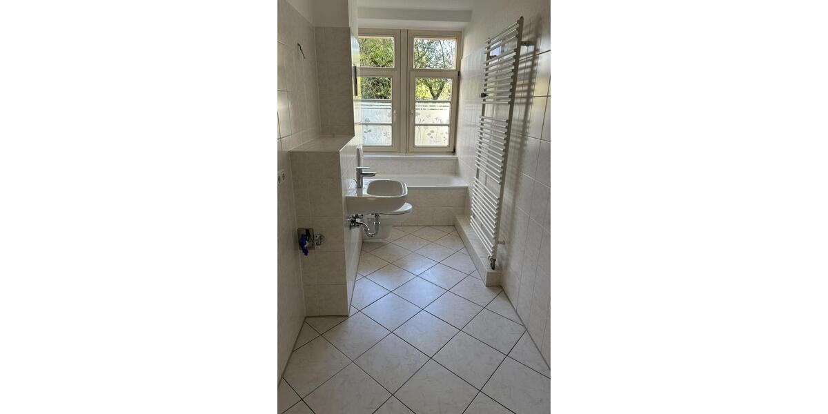 Erdgeschoßwohnung Halle (Saale) Damaschkestraße - 3 Zimmer, 74 m&sup2;, 460&euro; | Angebot:26373307