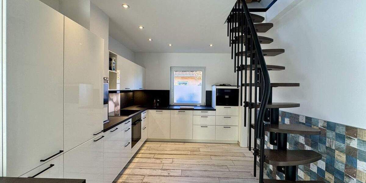 Stilvoller Bungalow-Traum mit Garten und Pool in ruhiger Lage Otterslebens zu vermieten! 3 zimmer