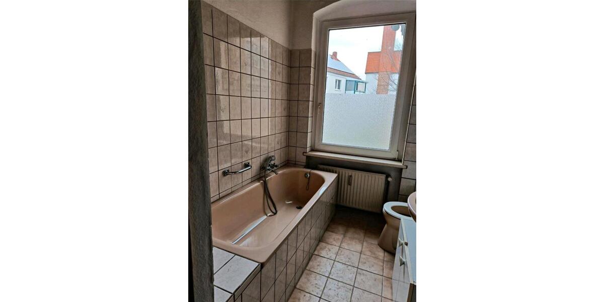 Etagenwohnung Burg - 2 Zimmer, 60 m&sup2;, 350&euro; | Angebot:26407842