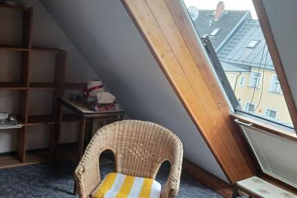 Möbliertes Appartement mit Bad und Küchenzeile zimmer