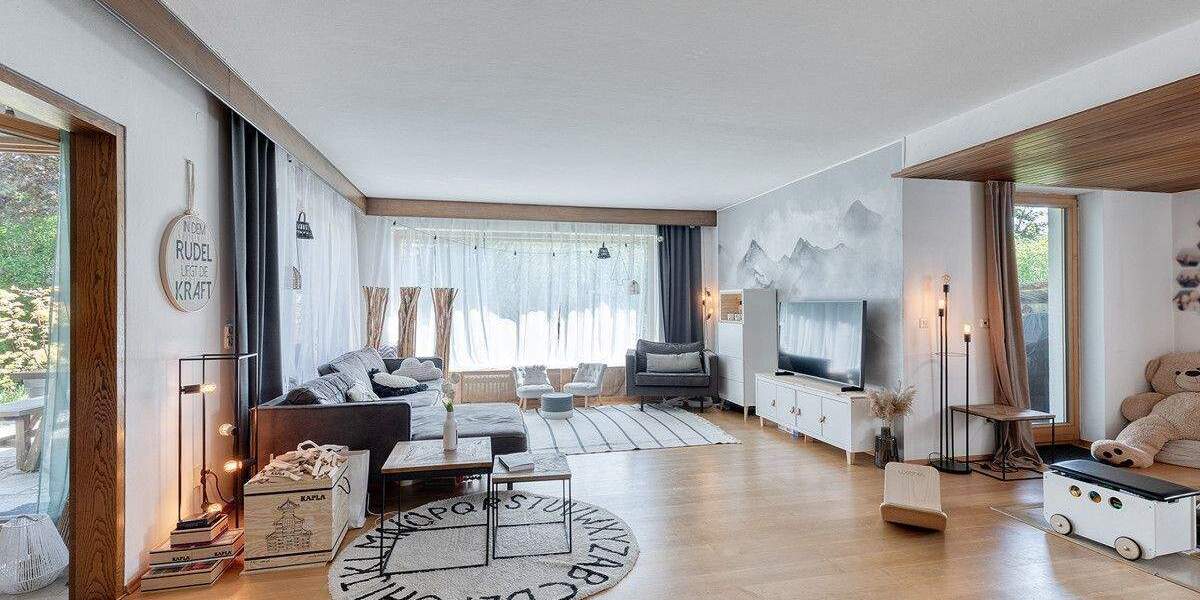 Einfamilienhaus Raubling Pfraundorf - 7 Zimmer, 241 m&sup2;, 1.090.000&euro; | Angebot:25070277