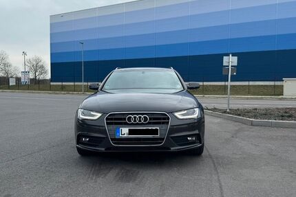 Audi A4 159.000 km 7.400 &euro; Grimma 04668