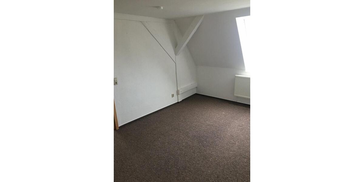 Dachgeschoßwohnung Jessen (Elster) - 3 Zimmer, 72 m&sup2;, 396&euro; | Angebot:20911068