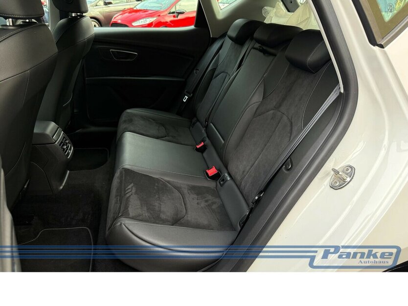 Seat Leon FR Alcantara Navi Sitzheizung SR/WR 85.720 km 11.990 € Berlin 13187