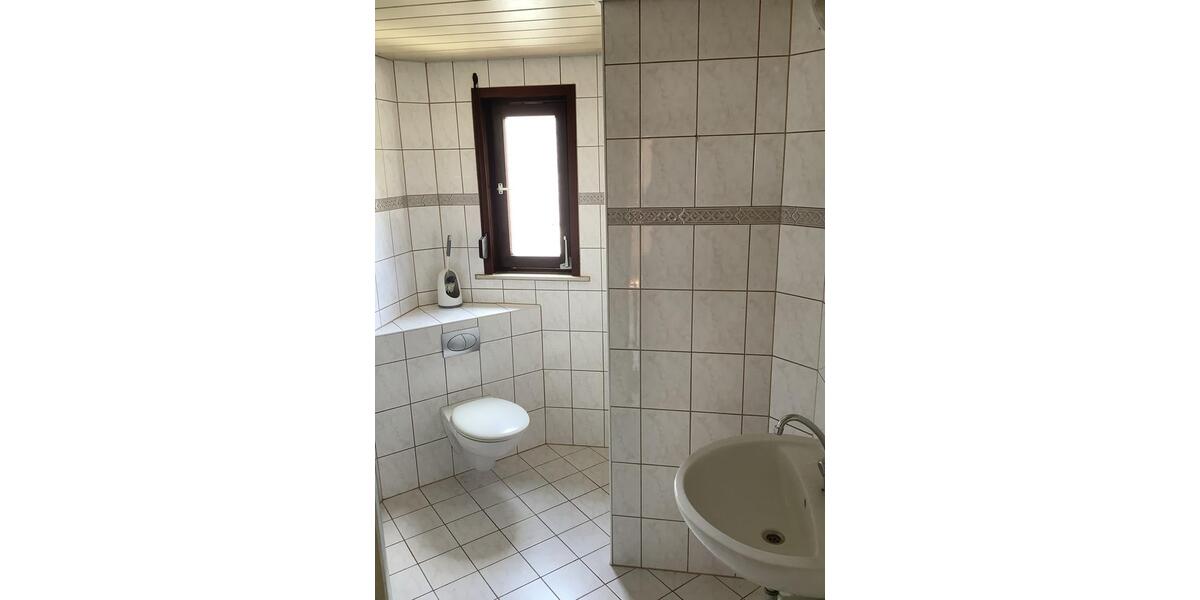 Einfamilienhaus Frankenberg (Eder) - 6 Zimmer, 130 m&sup2;, 280.000&euro; | Angebot:26342393
