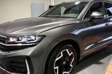VW Touareg 23.600 km 59.990 € Ayl 54441