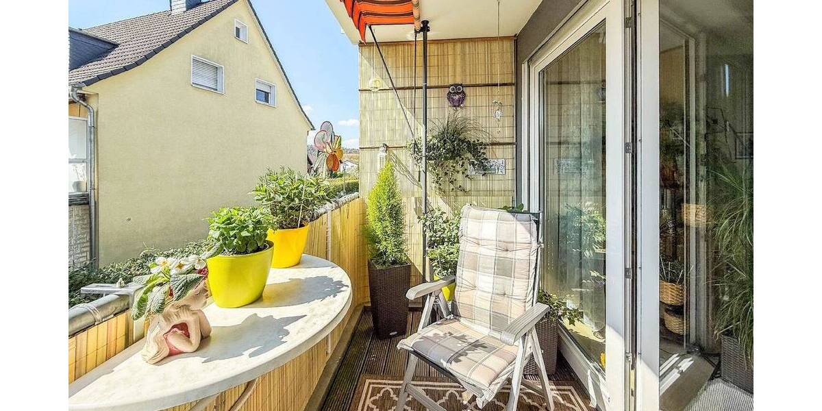 Etagenwohnung Lohmar - 3 Zimmer, 81 m&sup2;, 900&euro; | Angebot:26346417