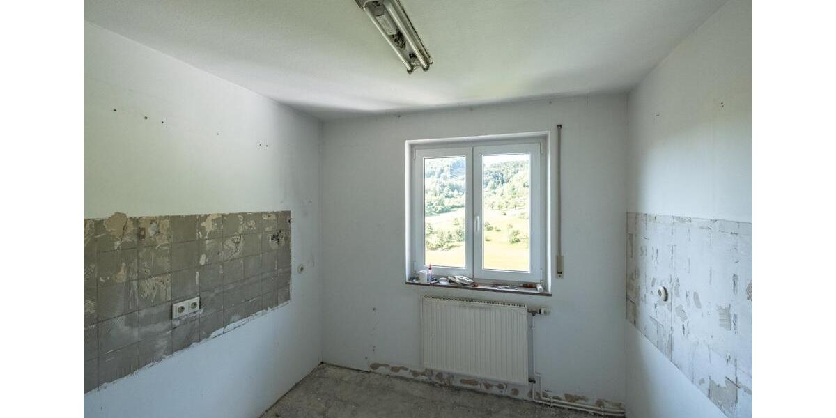 Doppelhaushälfte Albstadt Gemarkung Onstmettingen - 7 Zimmer, 155 m&sup2;, 115.000&euro; | Angebot:26902394