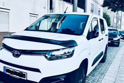 Toyota Proace City 186.250 km 12.100 &euro; Saarbrücken 66133