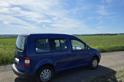 VW Caddy 140.000 km 4.900 &euro; Poppenhausen 97490