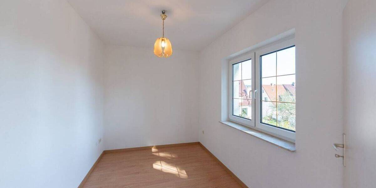 Etagenwohnung Rudolstadt Cumbach - 3 Zimmer, 73 m&sup2;, 140.000&euro; | Angebot:26310005