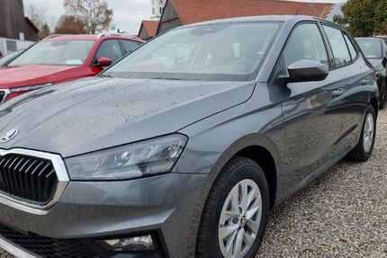 Skoda Fabia 8.300 km 17.990 &euro; Leinau 87666