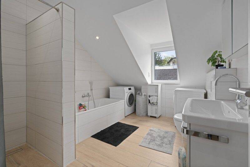 Etagenwohnung Bad Vilbel - 3 Zimmer, 100 m&sup2;, 587.000&euro; | Angebot:26778643