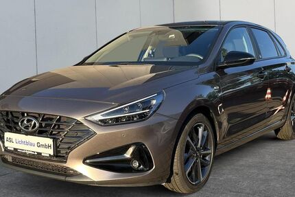 Hyundai i30 32.461 km 15.490 &euro; Potsdam 14469