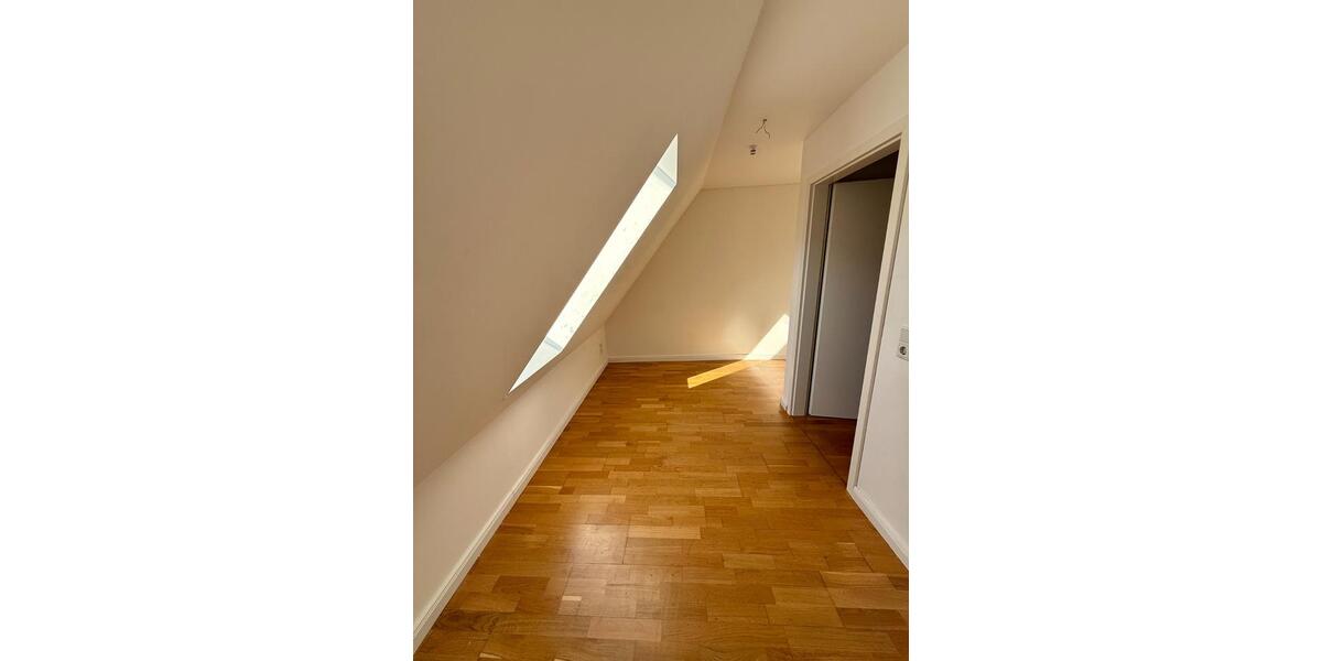 Reihenhaus Kiel Friedrichsort - 5 Zimmer, 83 m&sup2;, 328.000&euro; | Angebot:25421721