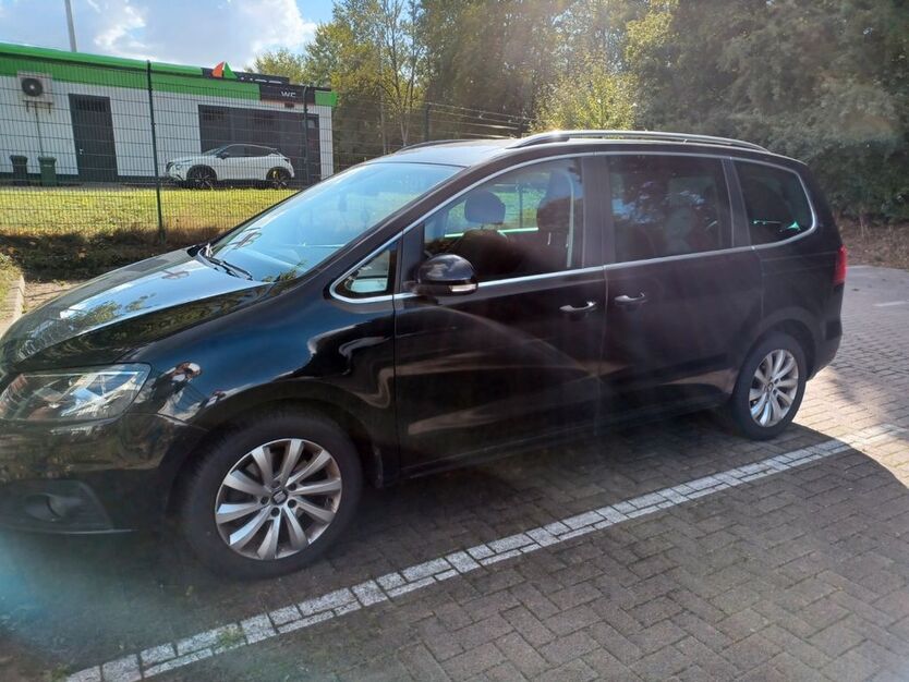 Seat Alhambra 123.000 km 19.900 € Hamburg 22119